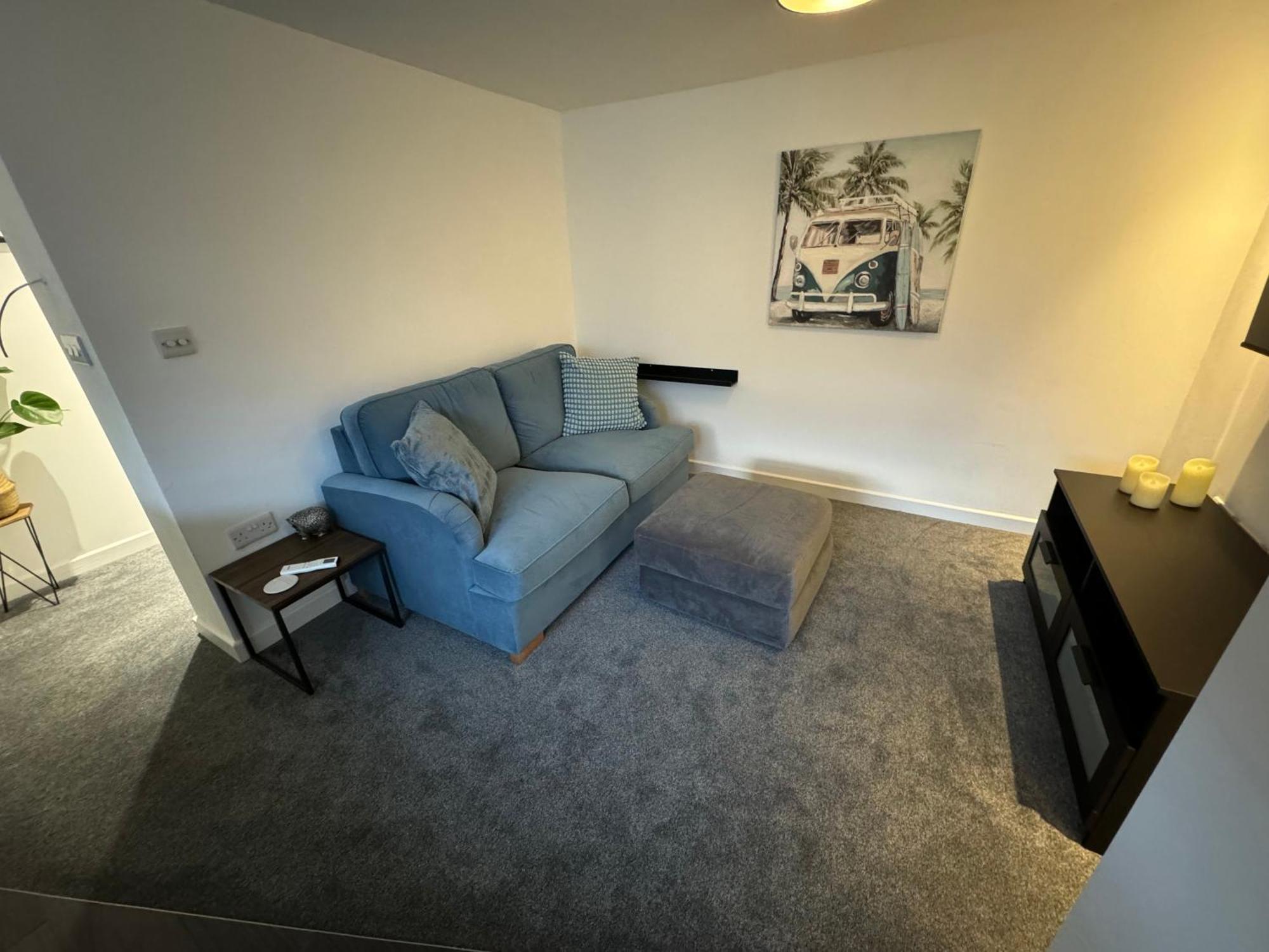 Modern 1 Bed Apartment With Car Parking Bitton Exteriér fotografie